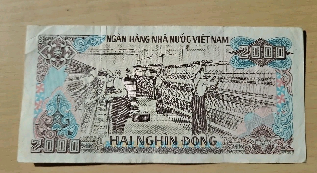 1988 Vietnam 2000 Dong Note