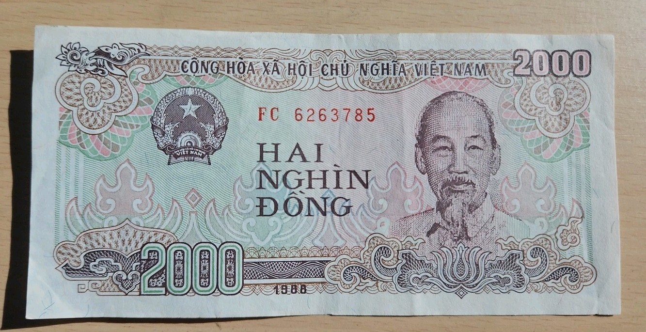 1988 Vietnam 2000 Dong Note