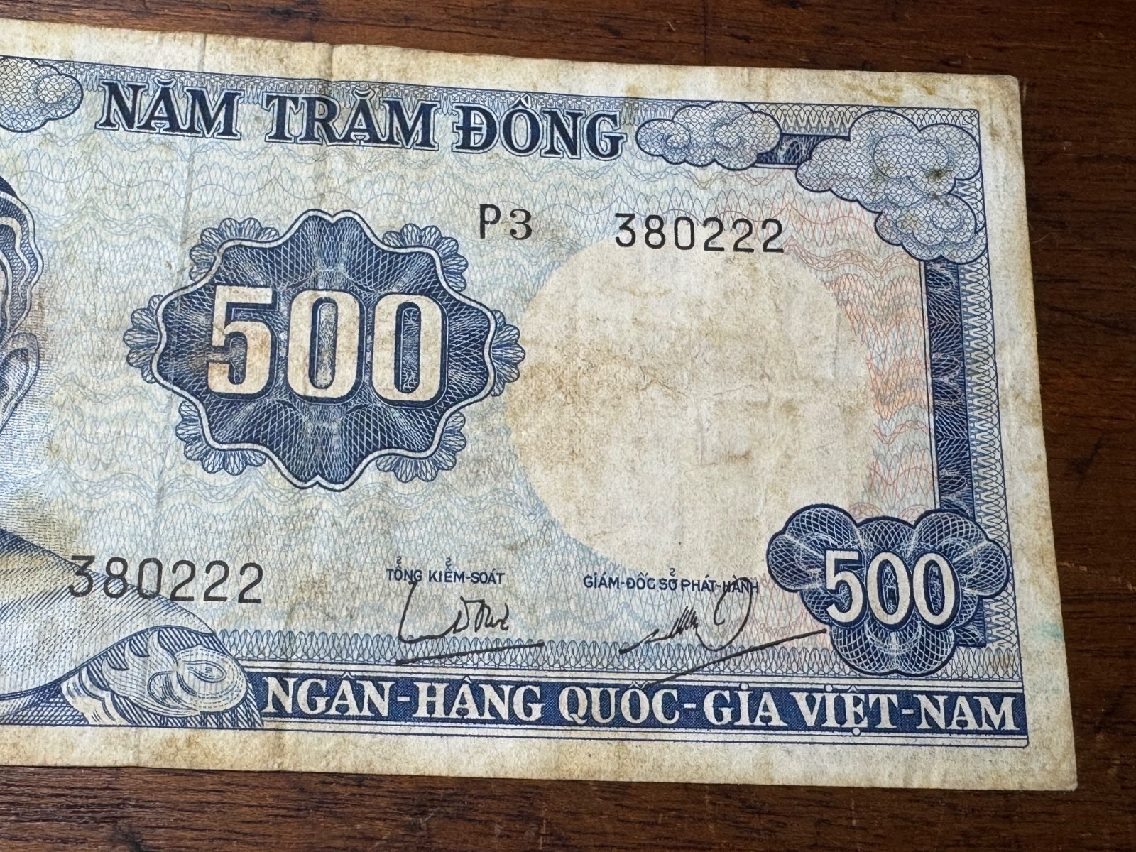 T2: S. Vietnam 1966 500 Dong Banknote. Free Shippiing,