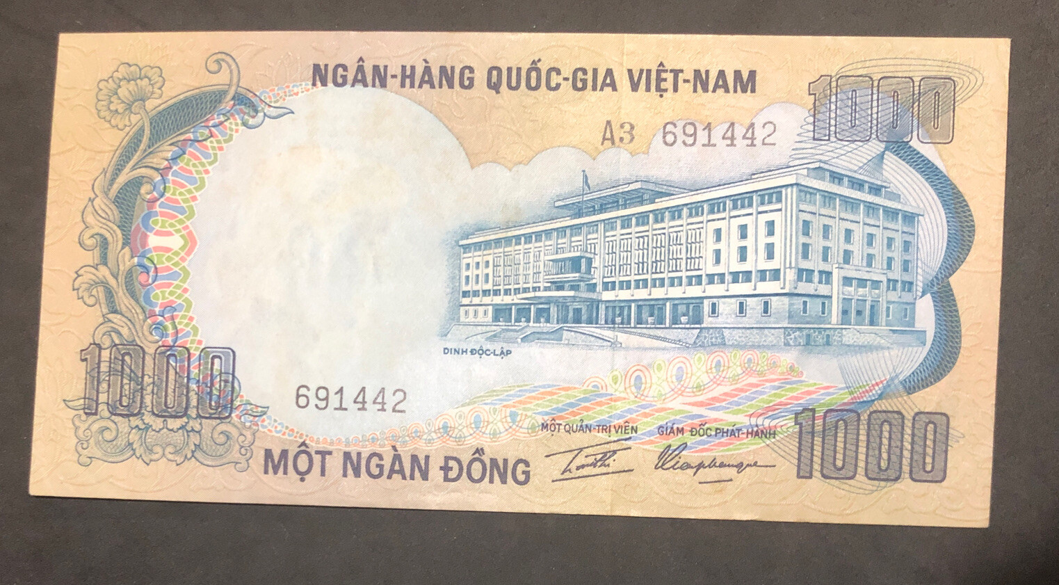 ND(1972)South Vietnam 1000 Dong P#34a Uncirculated Banknote