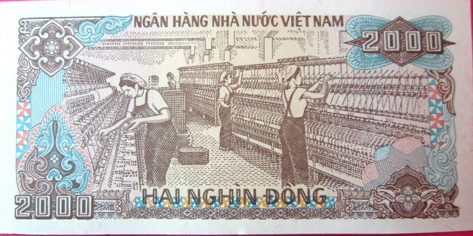 Vietnam Dong Paper Money 25 PCS 2000 Vietnamese Dong Each Viet Nam Currency
