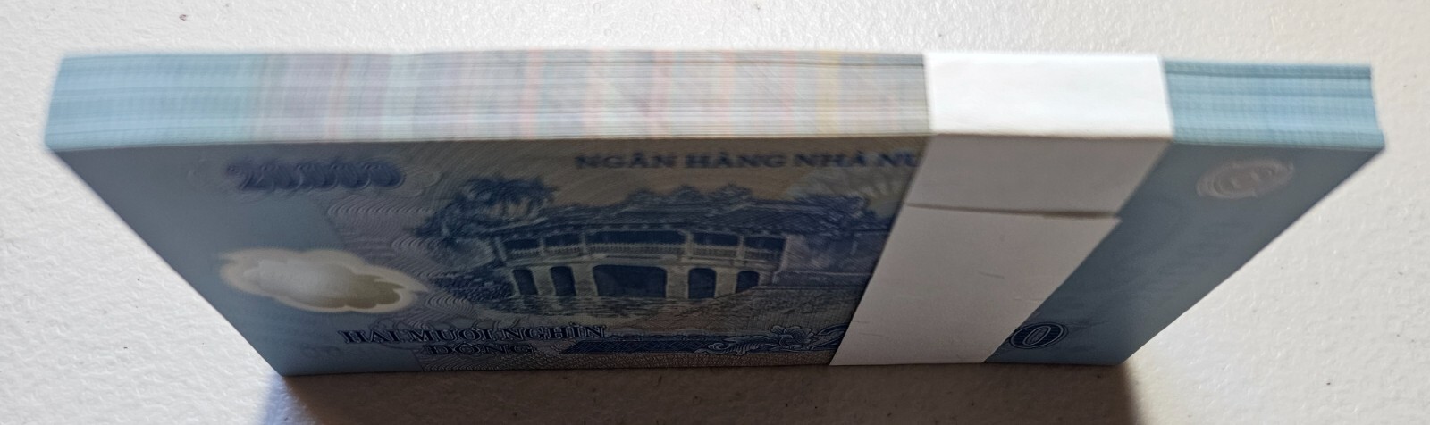 Vietnam 20,000 Dong 2016, Pack of 100