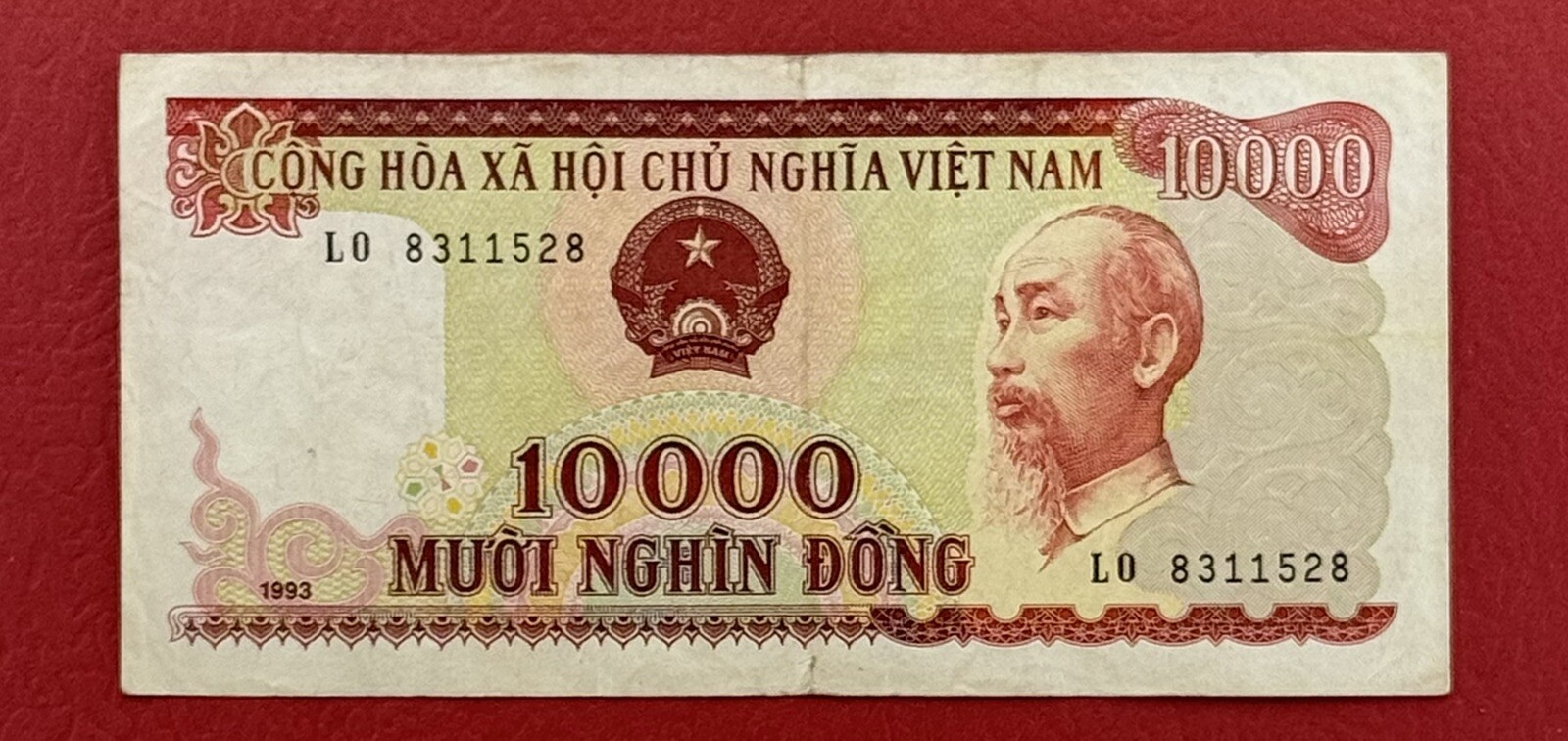 Viet Nam 10000 Dong 1993 Pick# 115a VF-XF. #PL2964