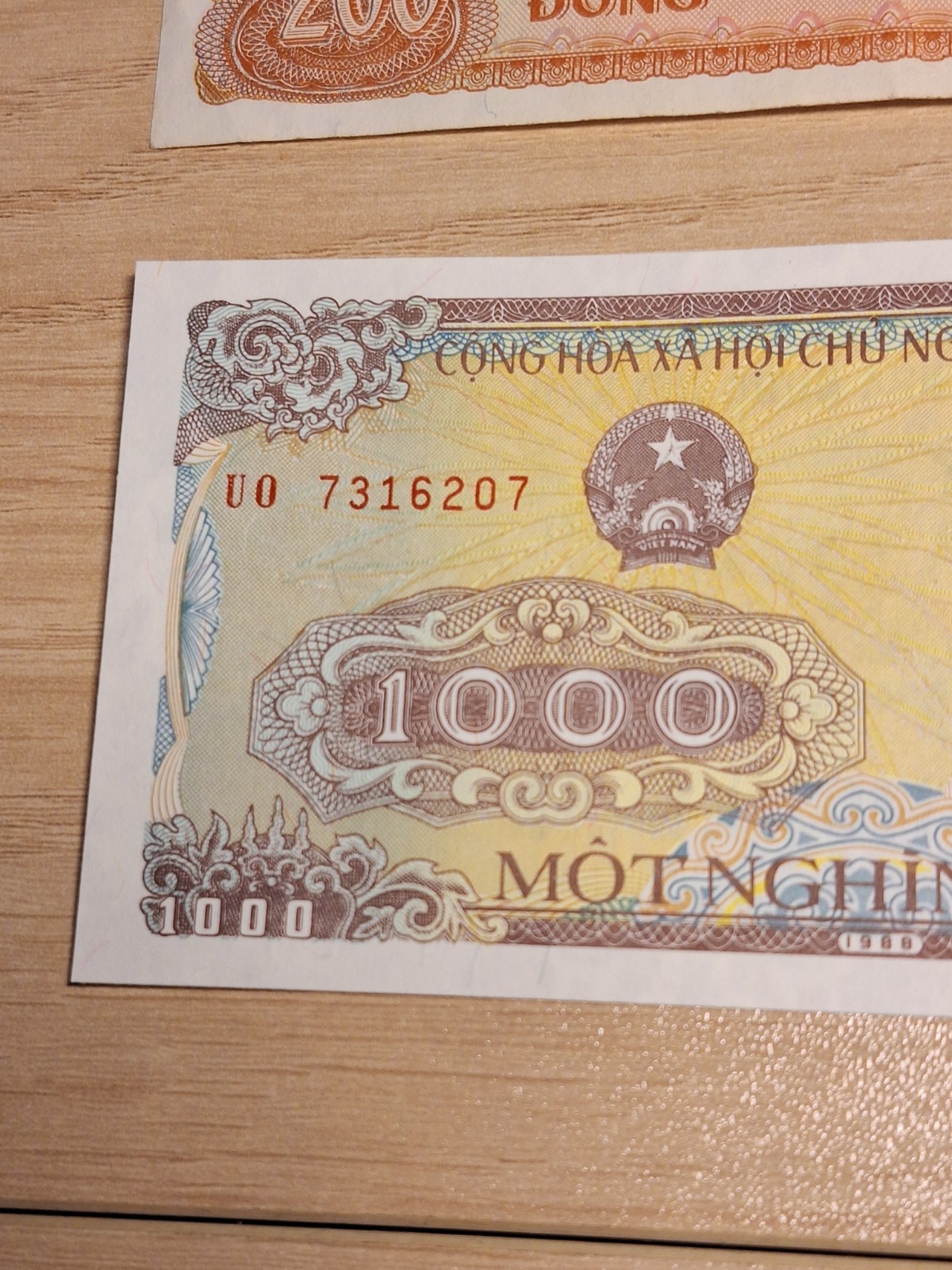 Vietnam Banknotes 1988 1,000 Dong, 1987 200 Dong, Nicer Condition Collectibles!