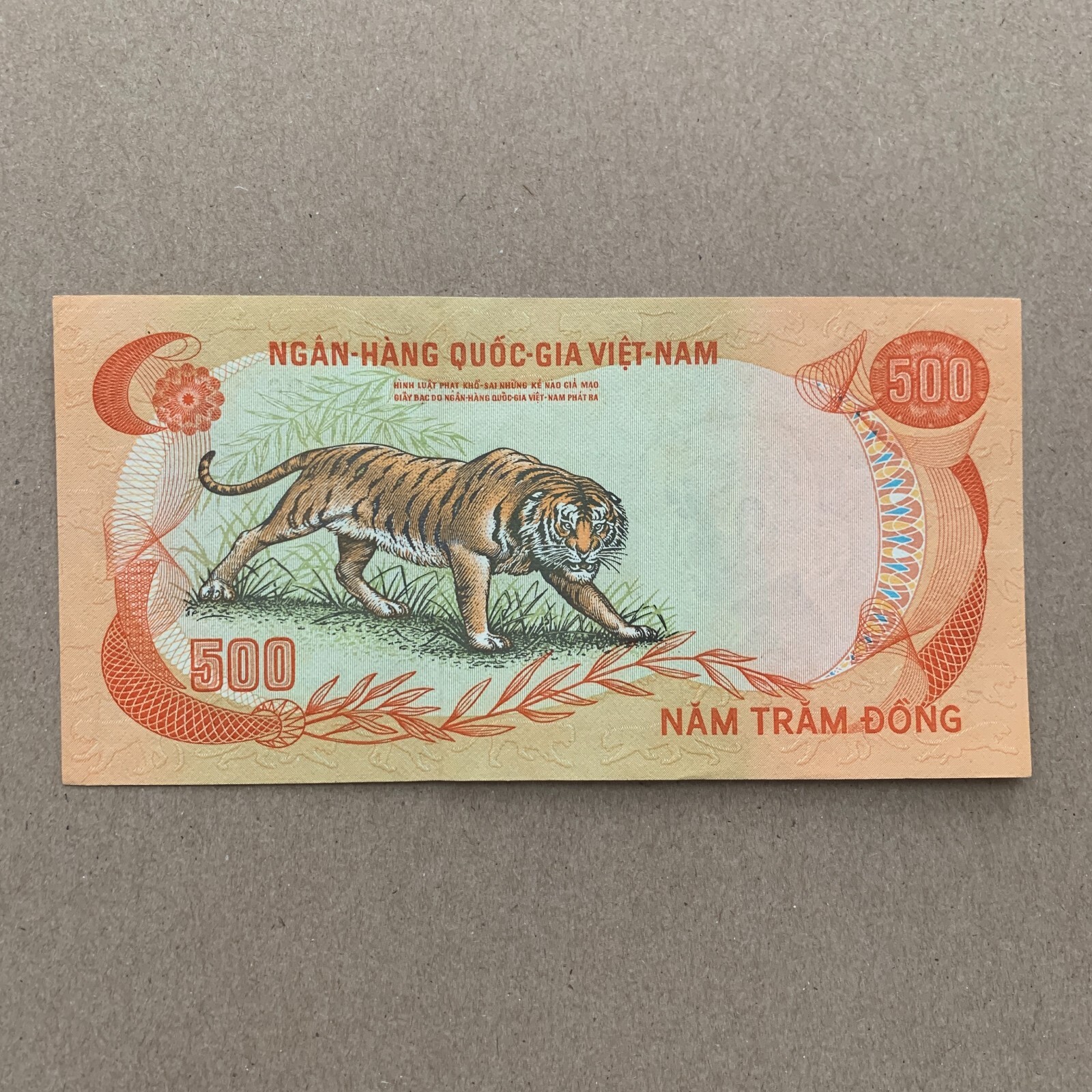 Z Series Tiger Note Vietnam South DONG 1972 Vietnamese Currency War Memorabilia