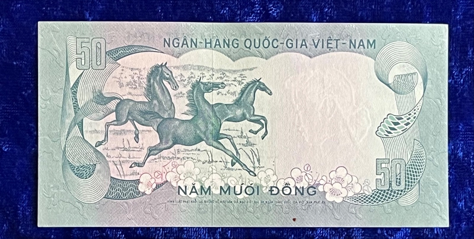 UNCIRCULATED South Vietnam 50 Dong 1972 Banknote P# 30a Free Shipping #1