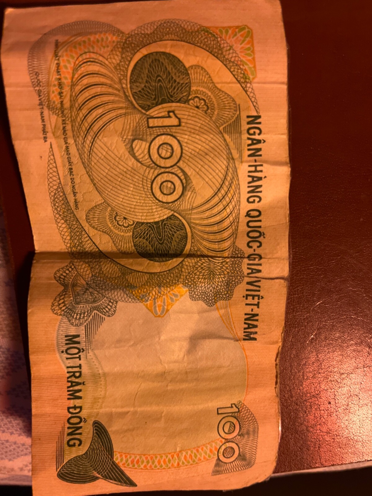 Old Vietnamese Money/ Ngan Hang Quoc Gia Viet Nam. (100 VNĐ)