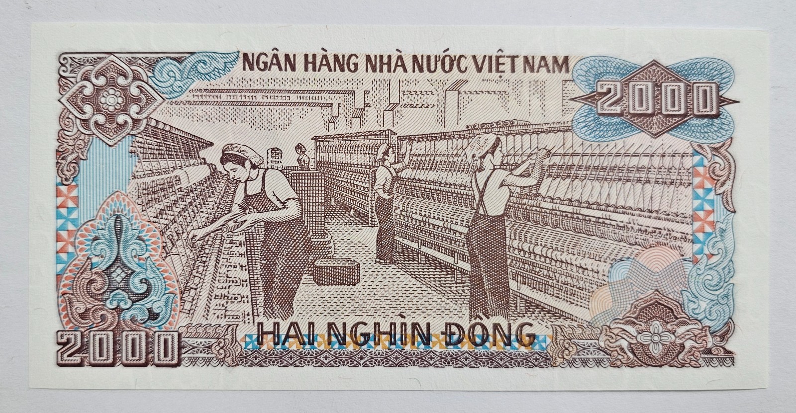 Viet Nam 1988 / 2,000 Dong Ascending Ladder Serial number 0123456 Gem UNC