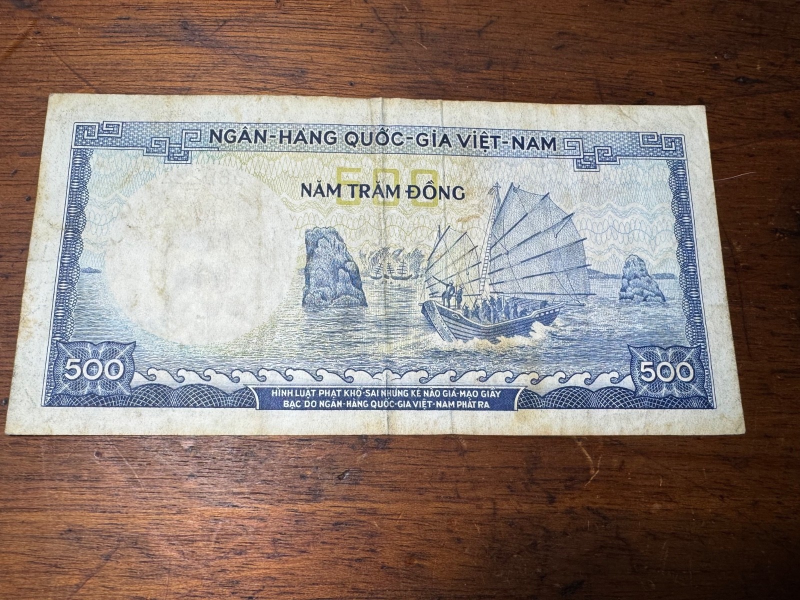 T2: S. Vietnam 1966 500 Dong Banknote. Free Shippiing,