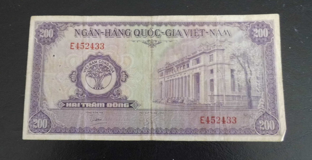 (AM-1) South Vietnam 200 dong 1958 Banknote