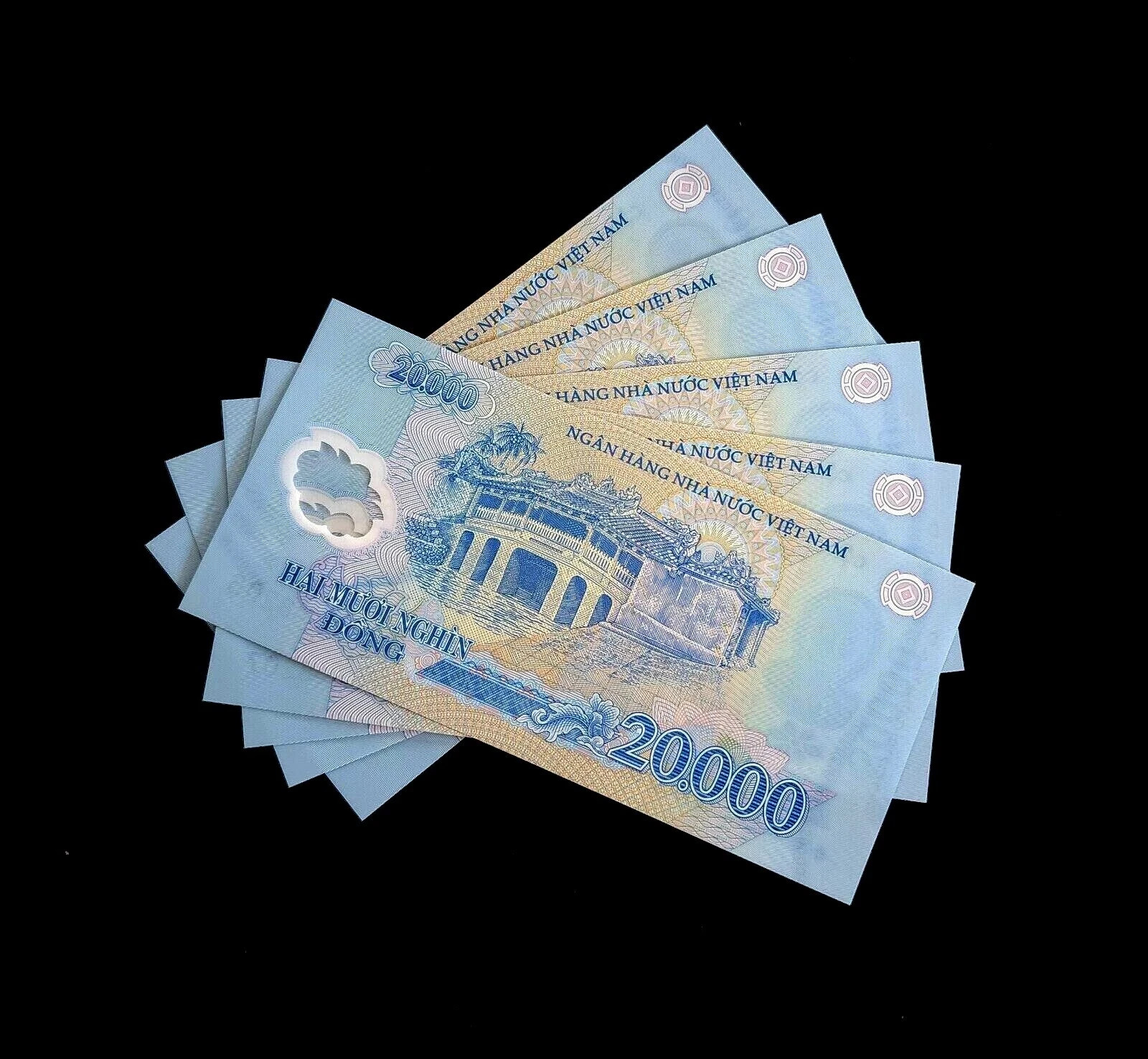 5 pcs x Vietnam 20000 (20,000) Dong / P-120 / Uncirculated polymer banknotes