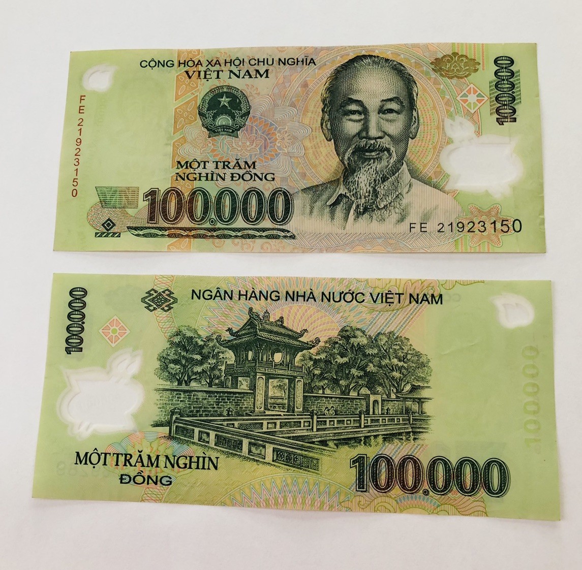 100,000 VIETNAM DONG Polymer Banknote 100K VND Viet Nam Money Bill