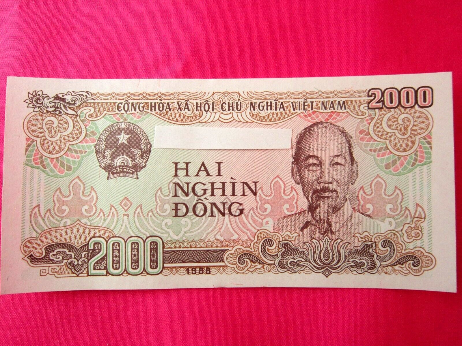 Vietnam Paper Money 25 PCS 2000 Vietnamese Dong Each Viet Nam Currency