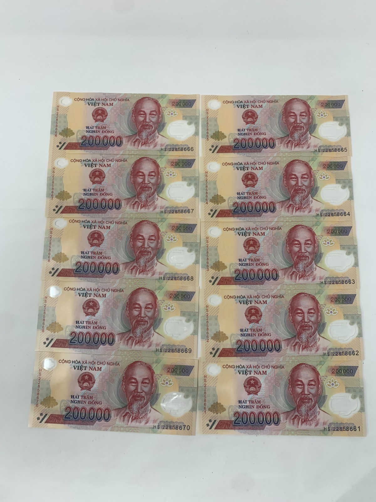 Vietnam 200000 Dong – Vietnamese Currency VND – Uncirculated Dong – FREE SHIPING
