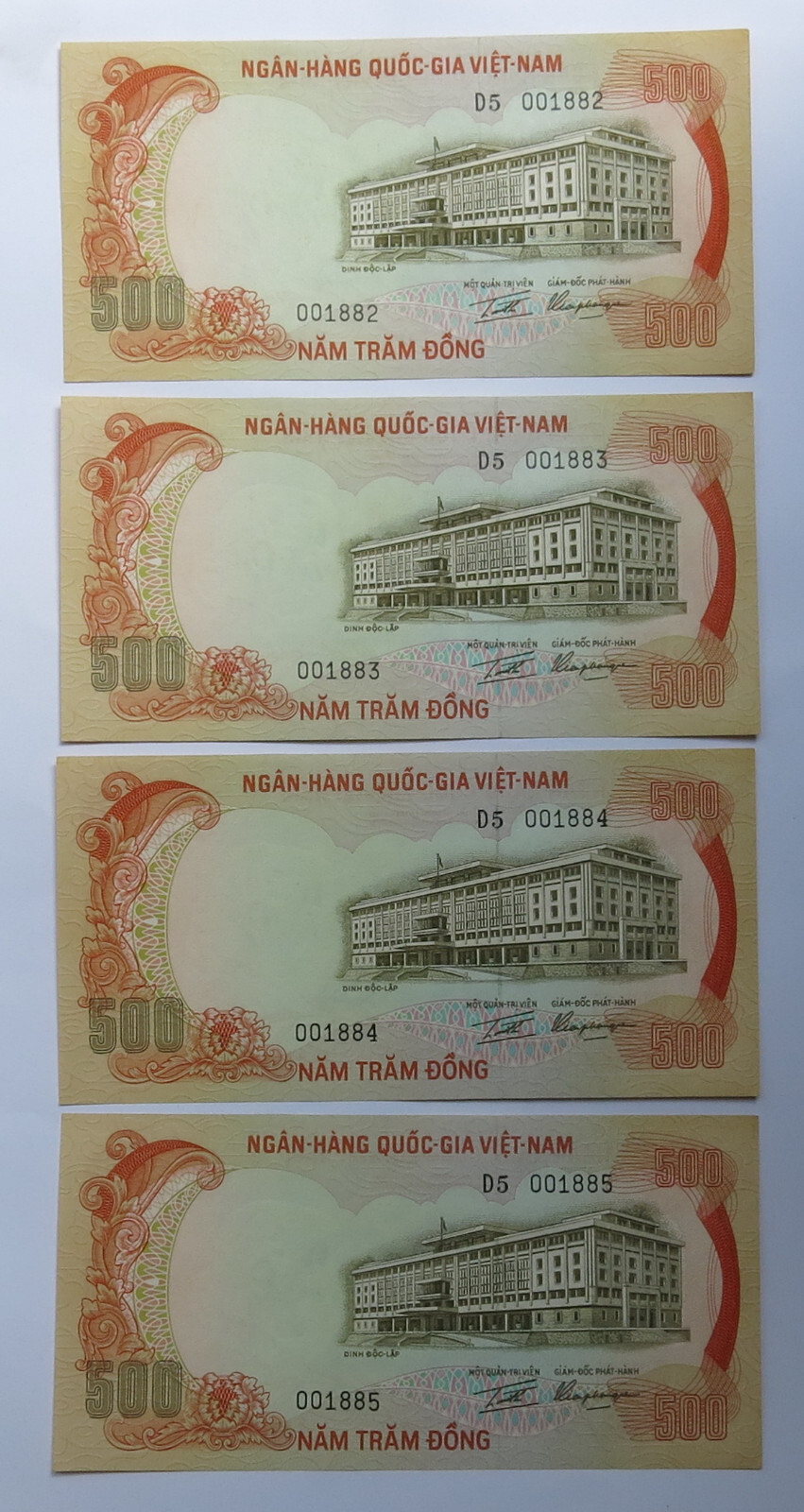 Vietnam South 1972 500 Dong P. 33a , Tiger notes, Lot of 4 notes High grade UNC