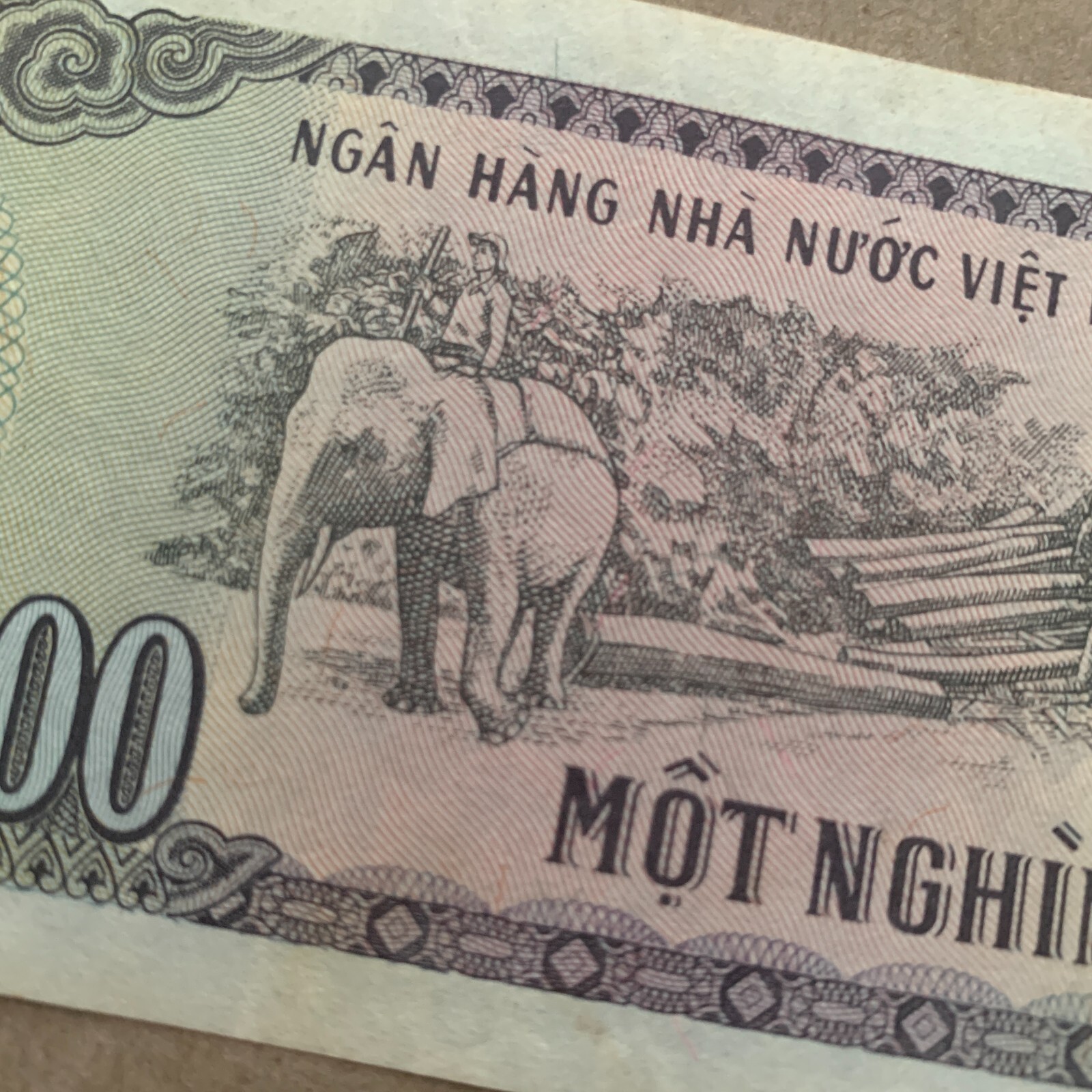 Used Vietnam 1000 Dong Banknote 1991 Ho Chi Minh, Elephant Vietnamese Currency
