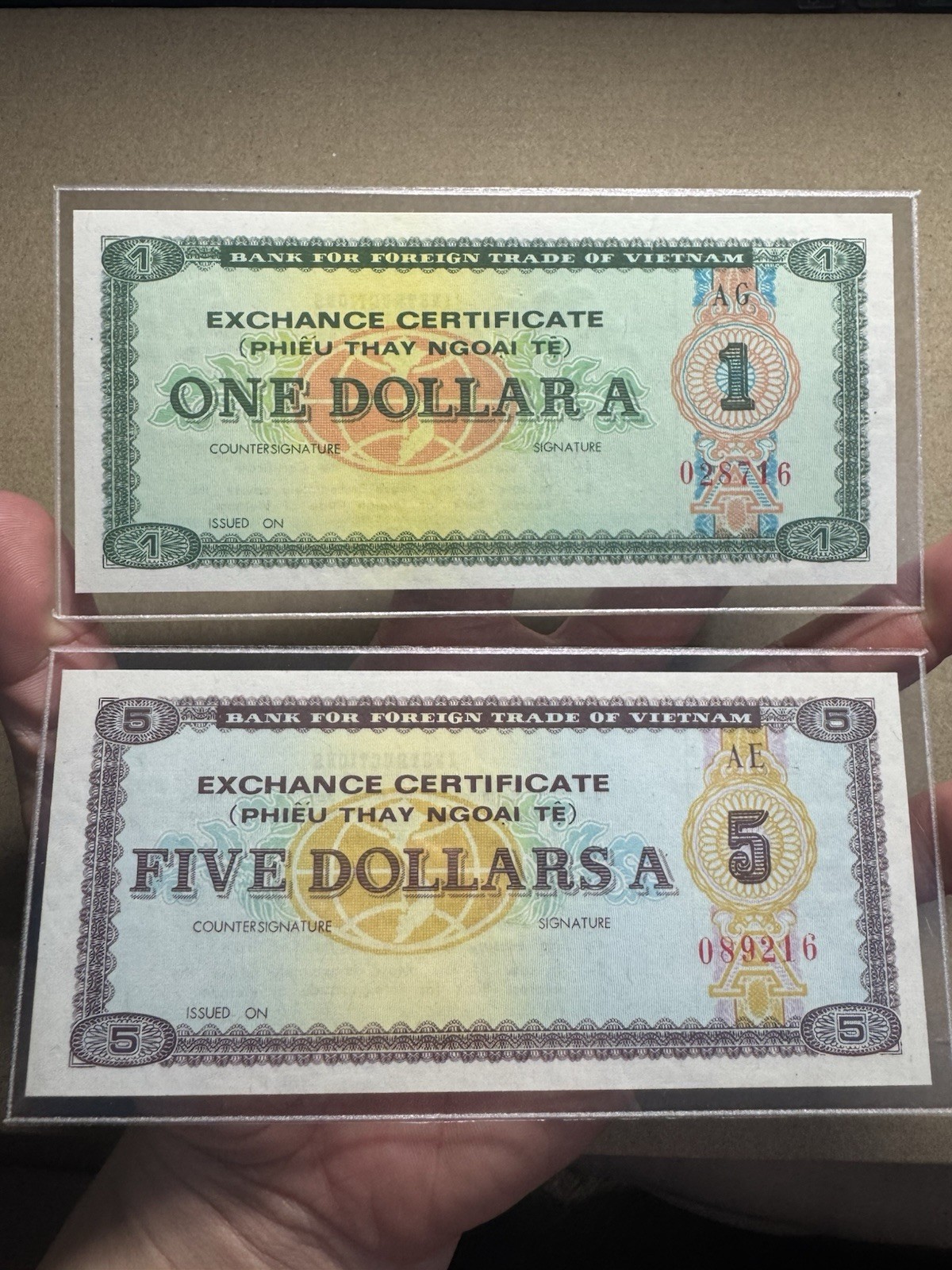 1 Dollar and 5 Dollar Viet Nam 1981-1984 Gem UNC_LDP.