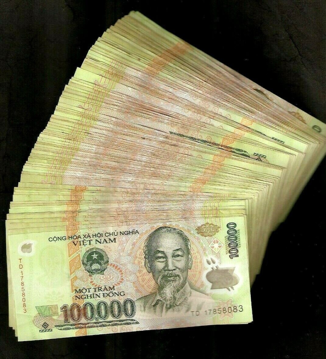 100,000 x 100 Vietnamese Dong 10 Million VND ( 100000 Note ) Lot Vietnam Cir