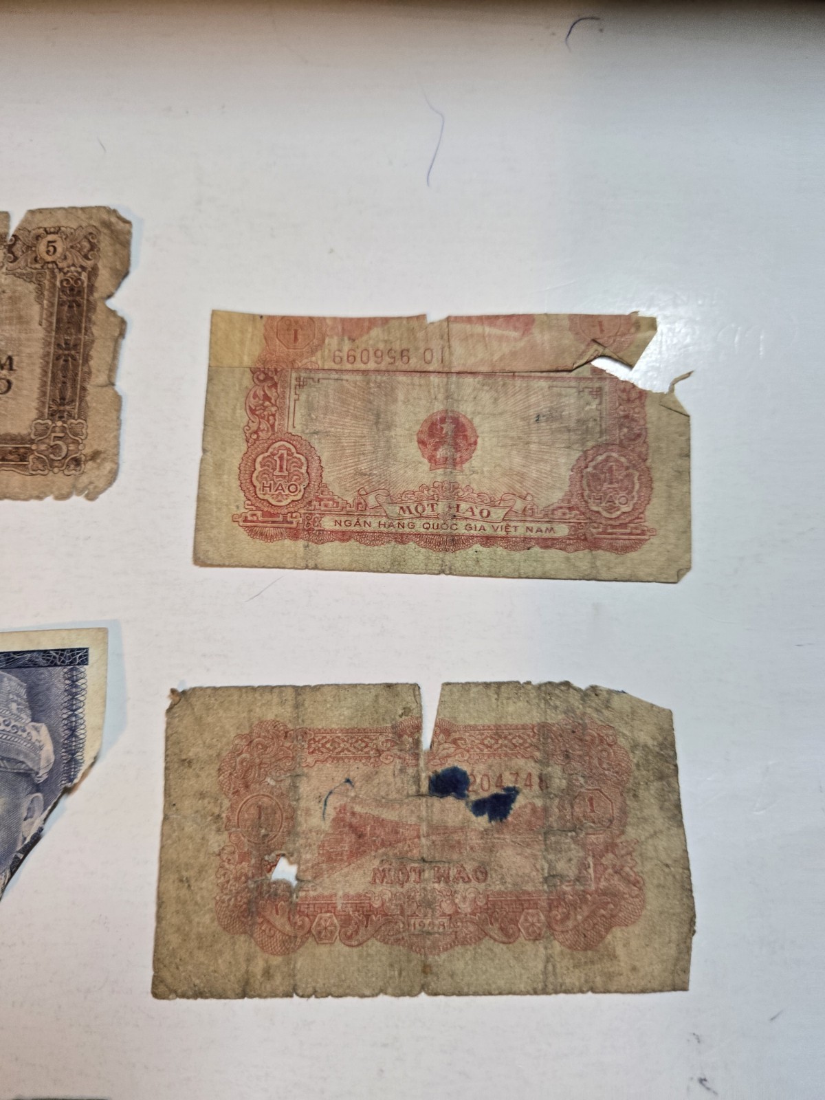 VIETNAM PAPER MONEY 1958 ONE HAO & 5 Hao Plus Chile & Malaysia BANKNOTES