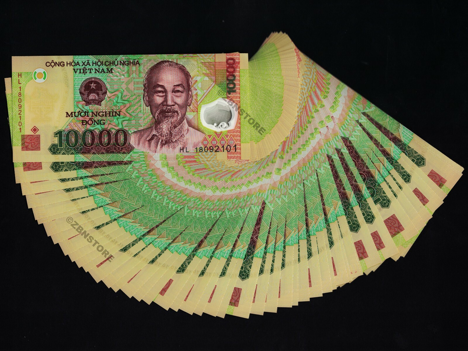50 x 10,000 Vietnam Dong Banknotes Uncirculated Bundle 50PCS UNC + COA Priority