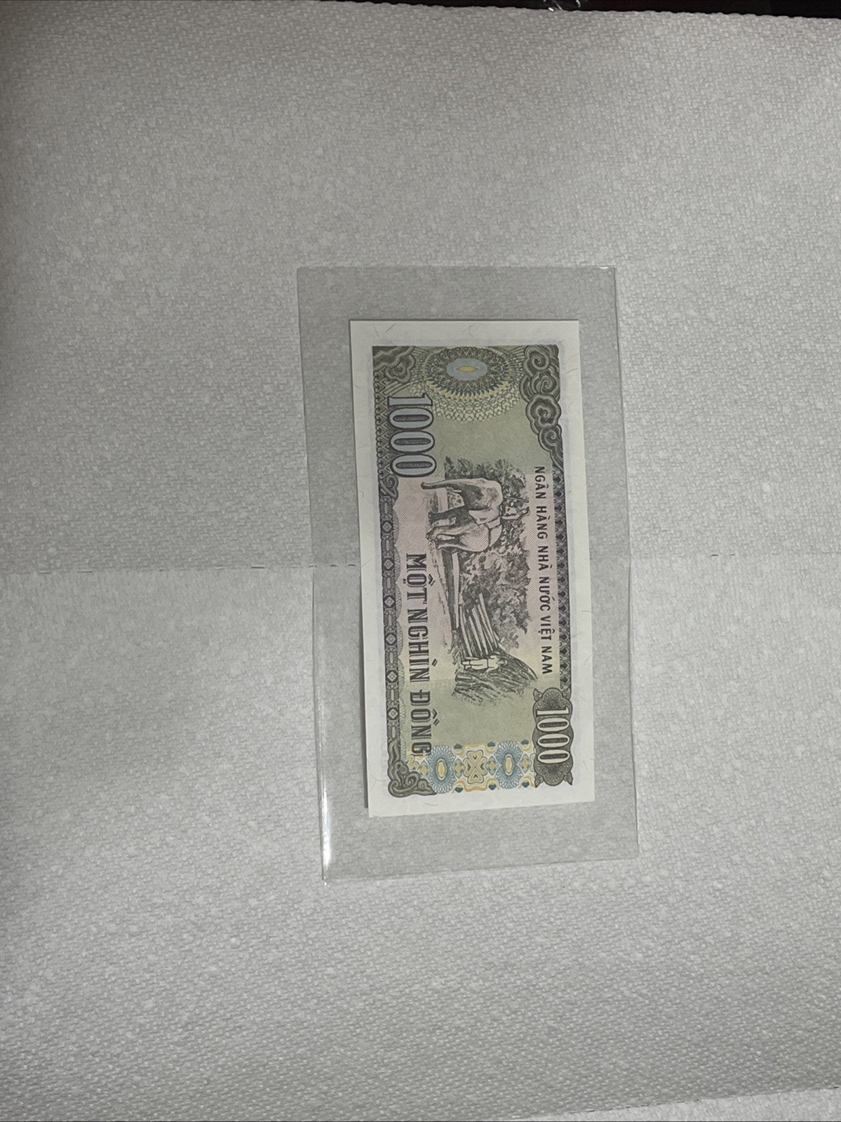 Vietnam 1000 Dong 1988 Banknote UNC – Uncirculated Vietnamese Paper Money Bill
