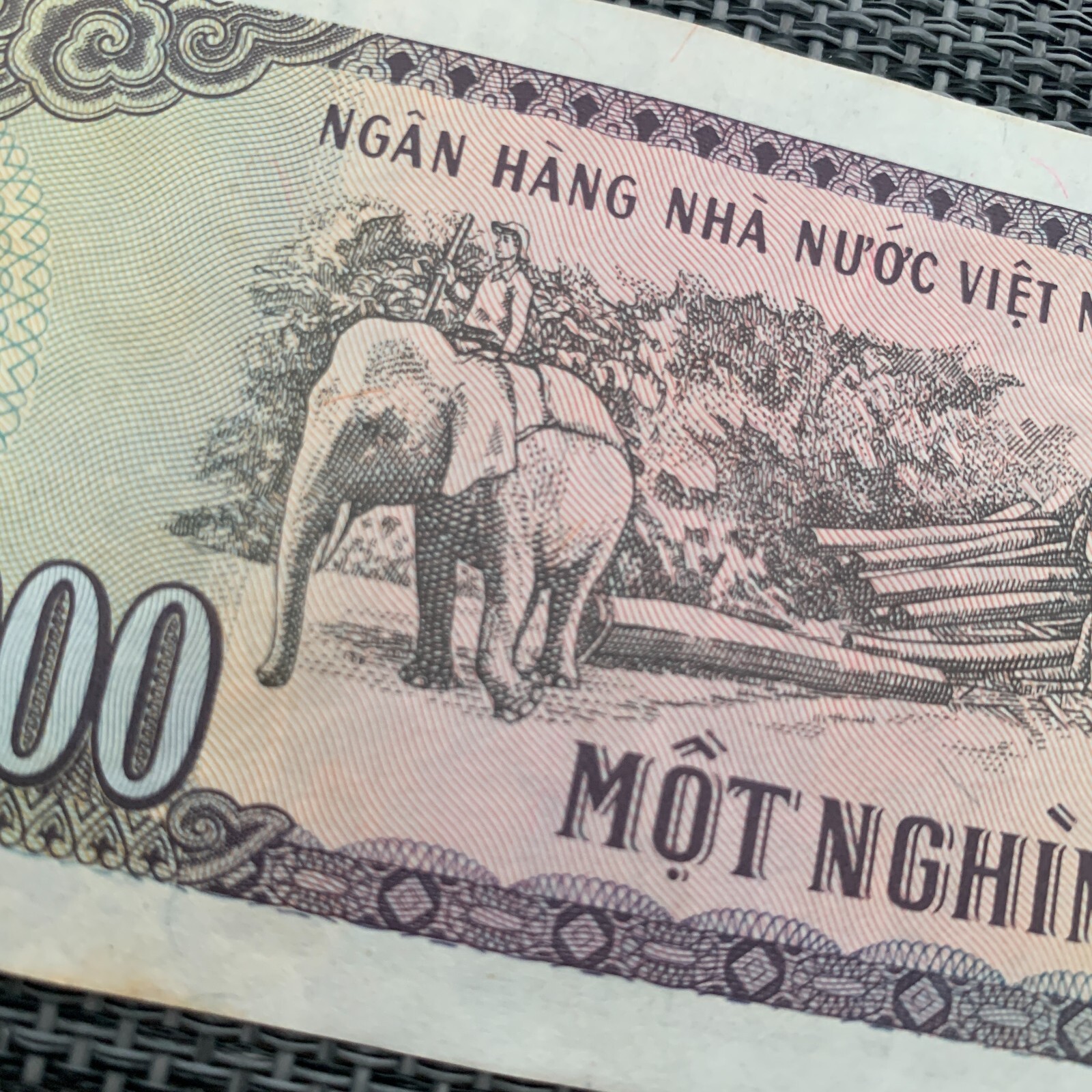 Vietnam 1000 Dong Banknote 1991 Vietnamese Currency Ho Chi Minh Elephants