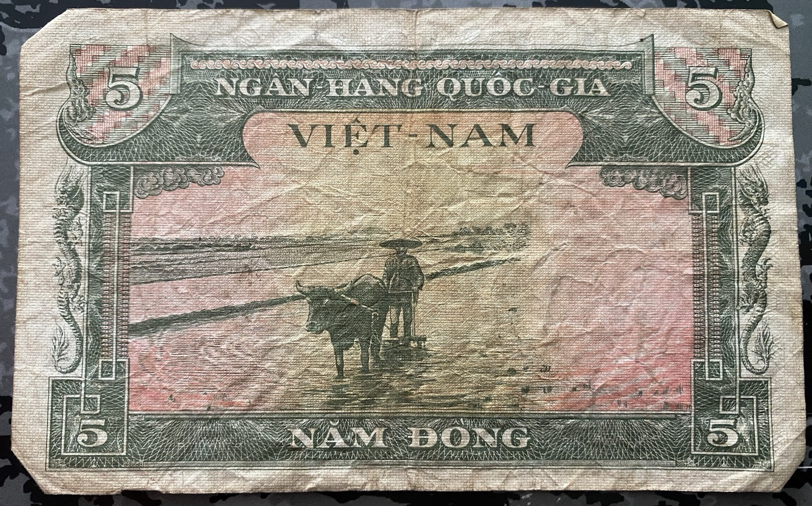 1955-5 Dong -2 1962-10, 20 Dong. South Vietnam Banknotes