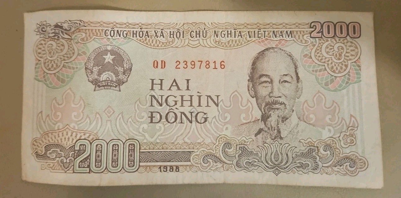 1988 Vietnam 2000 Dong Note