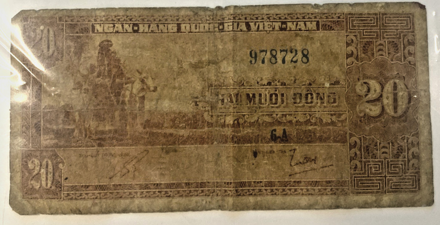 Vietnam (1955?) 20 Dong Banknote ~6-A 978728