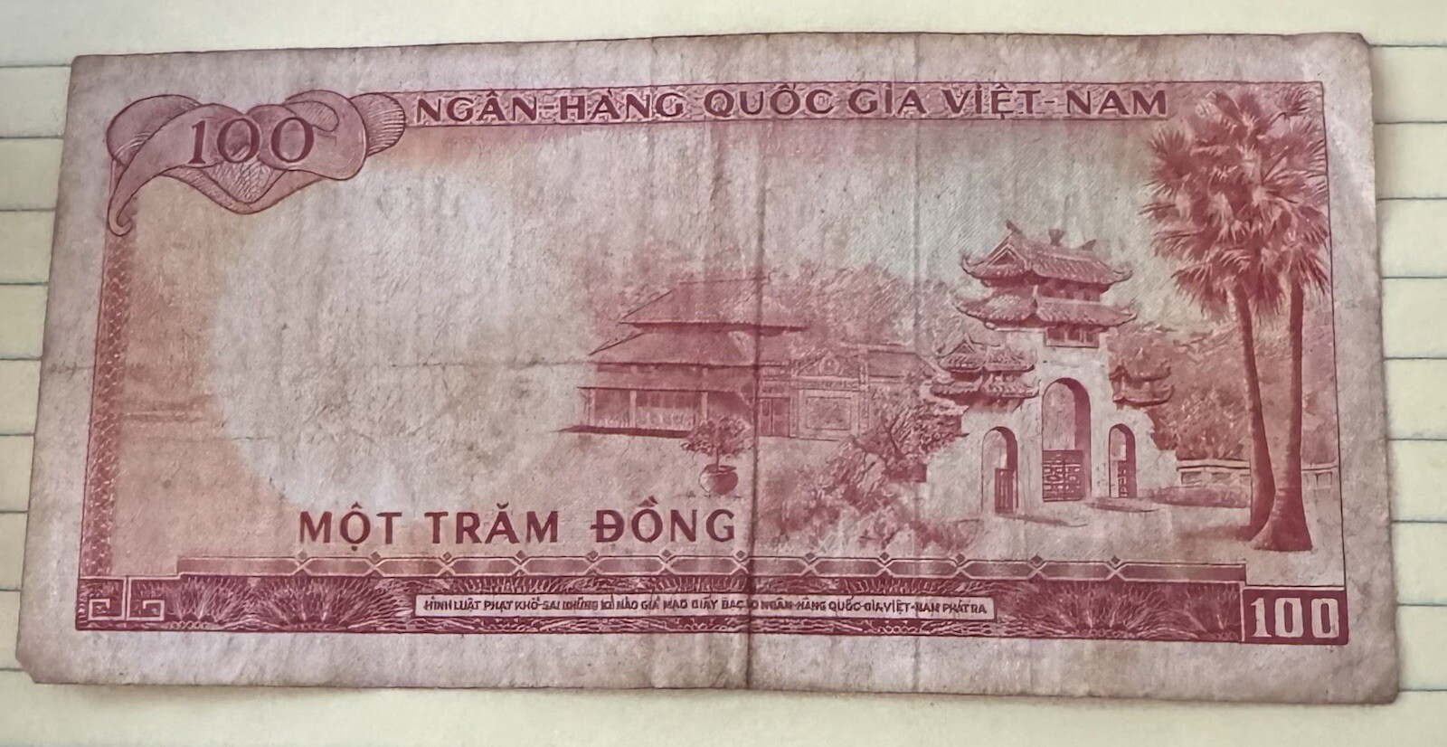 South Vietnam 100 dong ND (1966) Le Van Duyet
