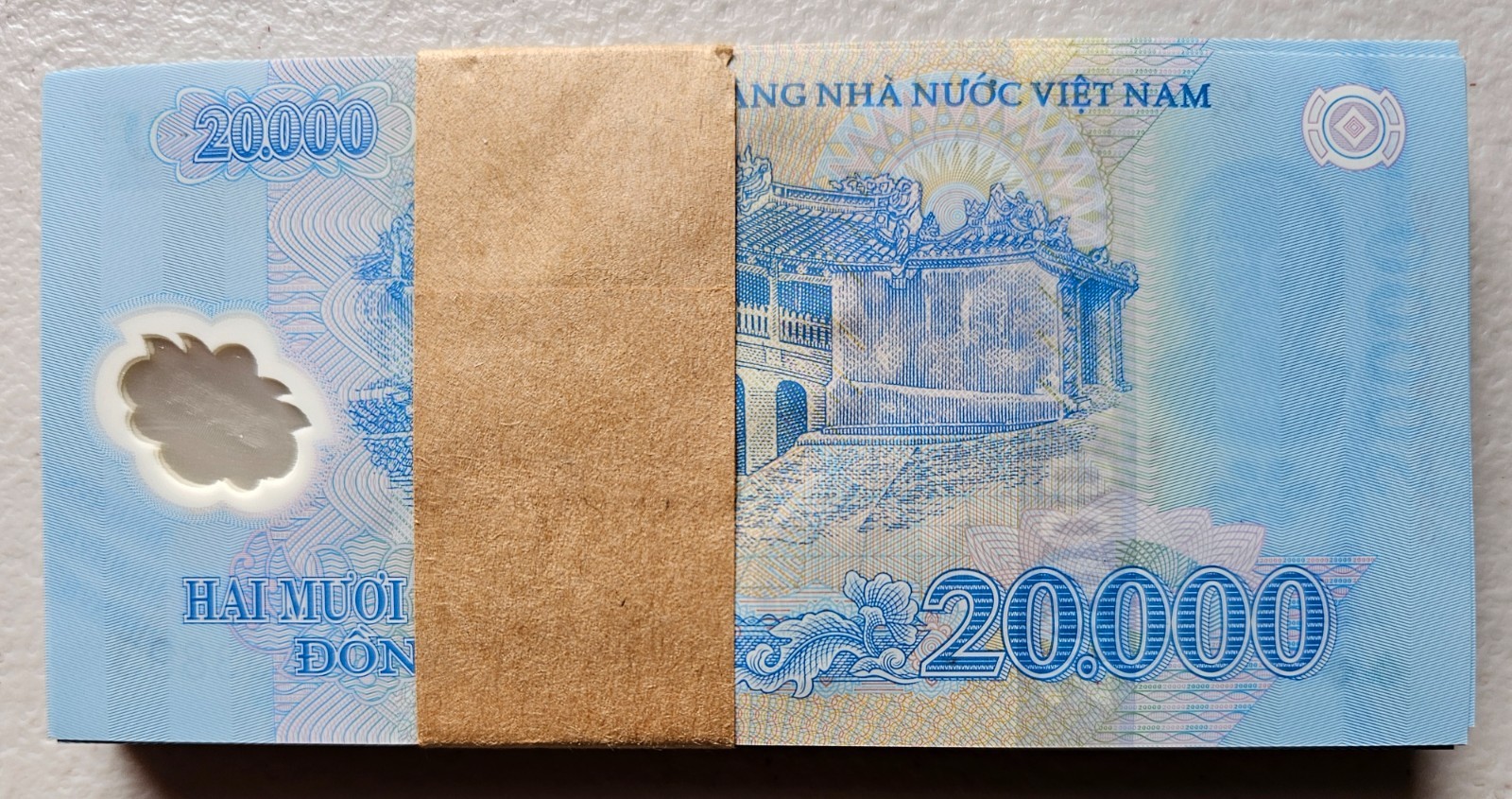 Vietnam 20,000 Dong 2017, Pack of 100