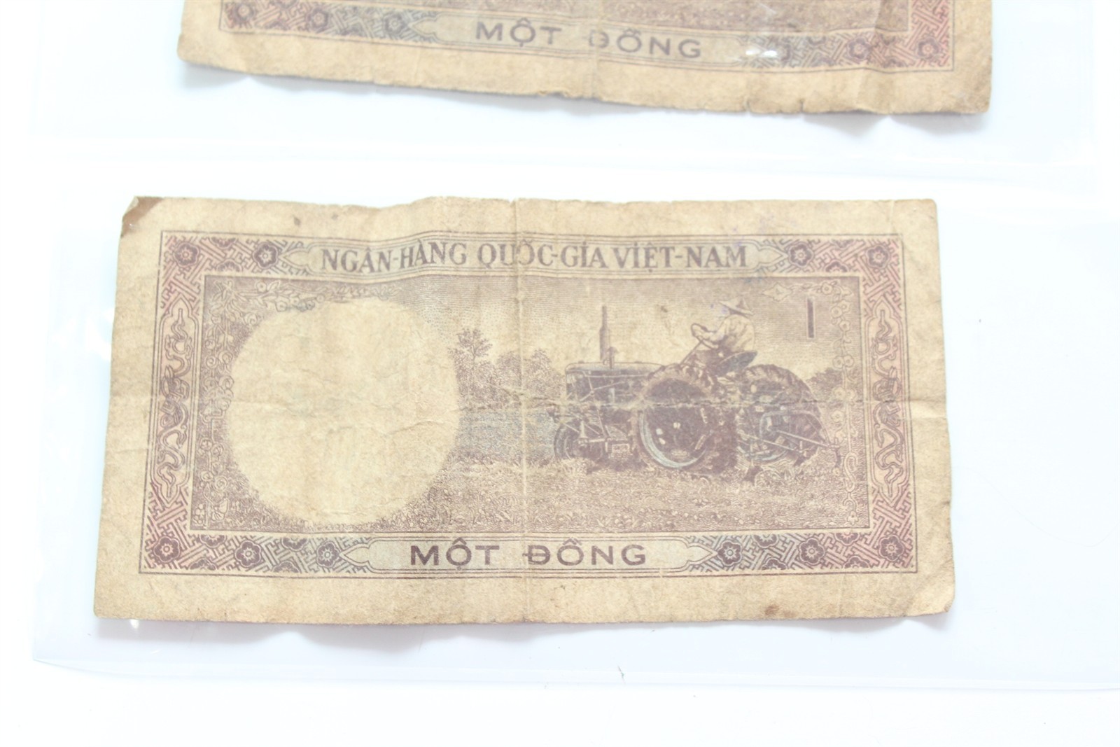 Vintage Vietnam Circulated Currency Lot of 2 Pieces Mot Bong
