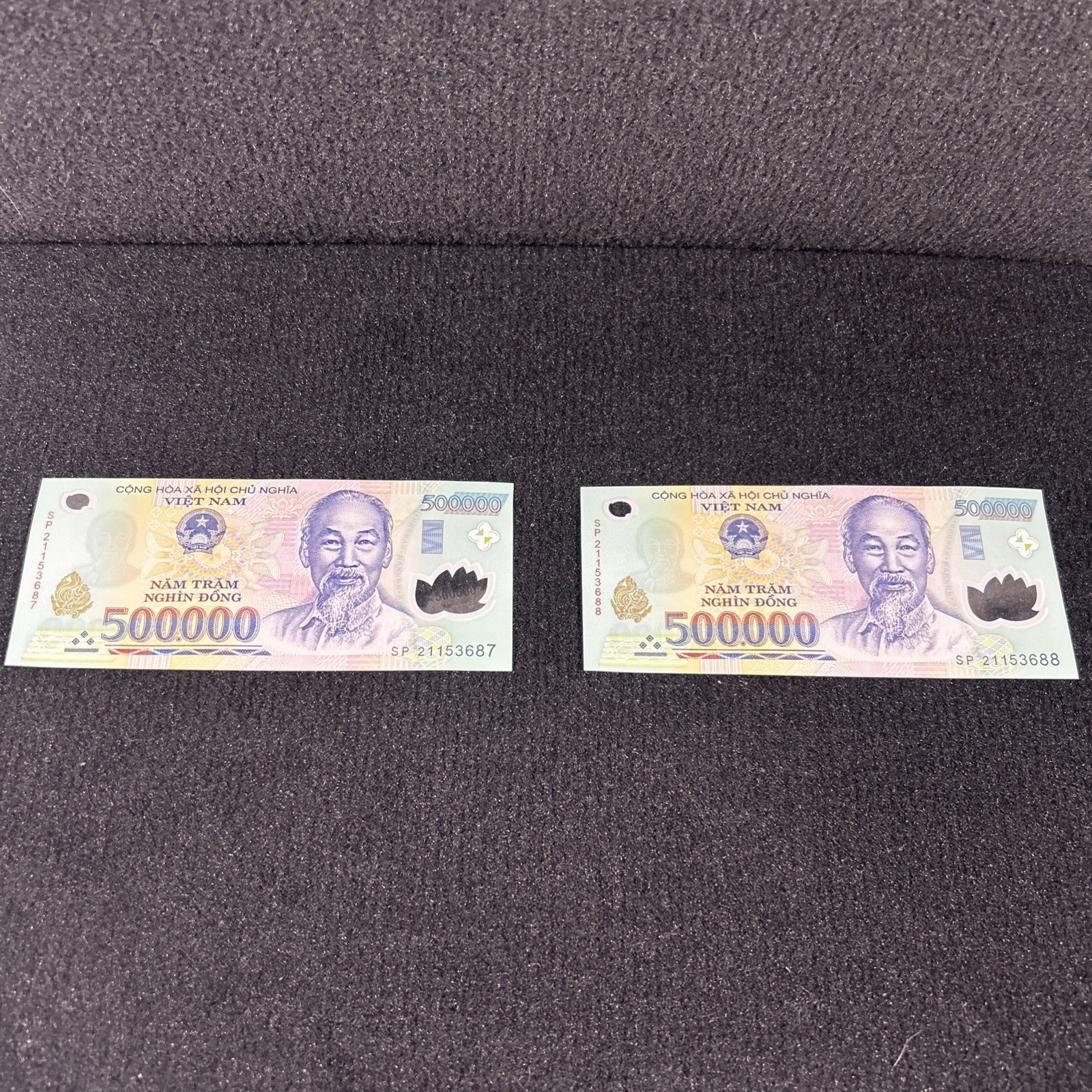 1,000,000 Vietnamese Dong 2 X 500K VND Polymer Notes