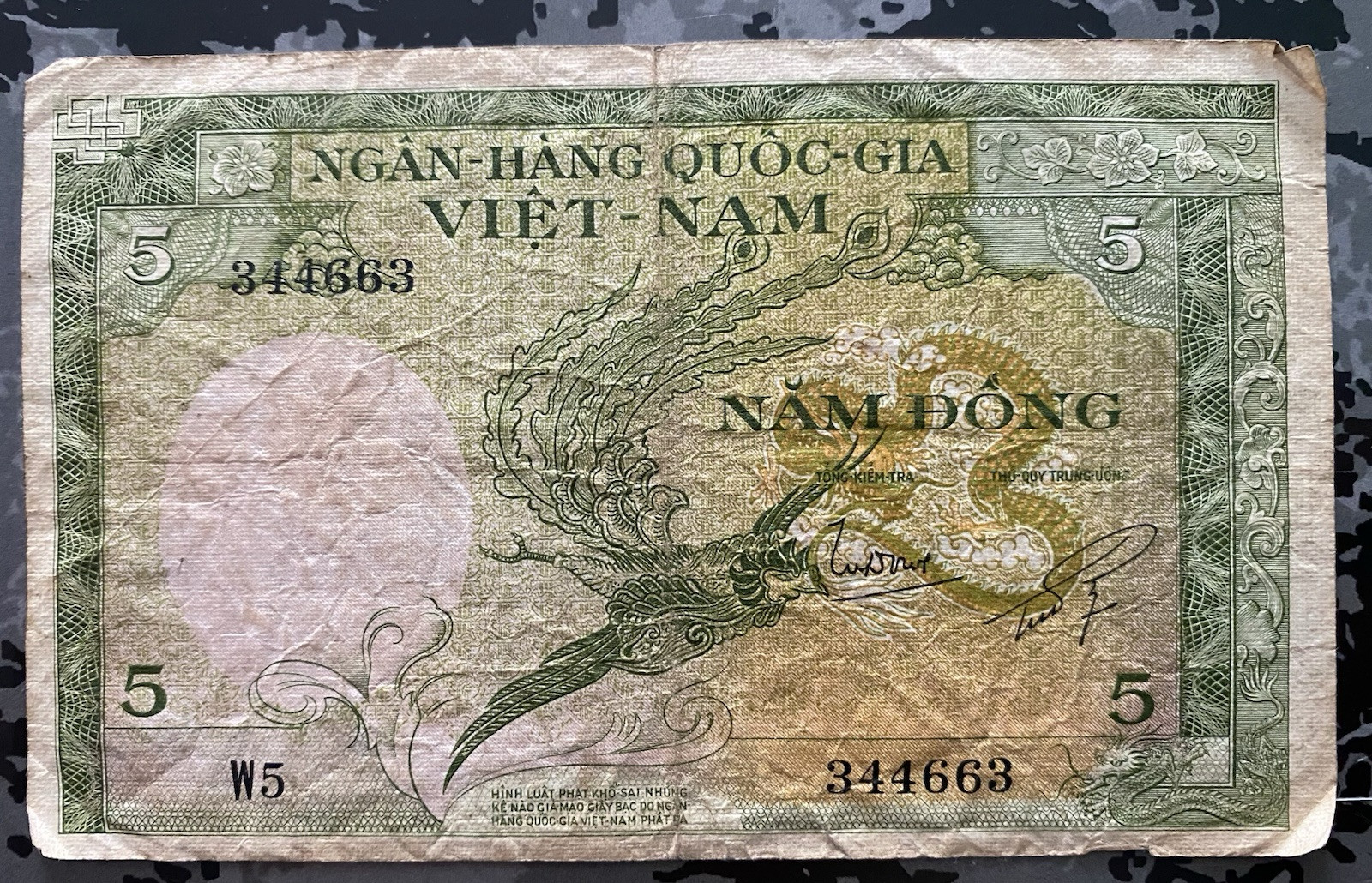 1955-5 Dong -2 1962-10, 20 Dong. South Vietnam Banknotes
