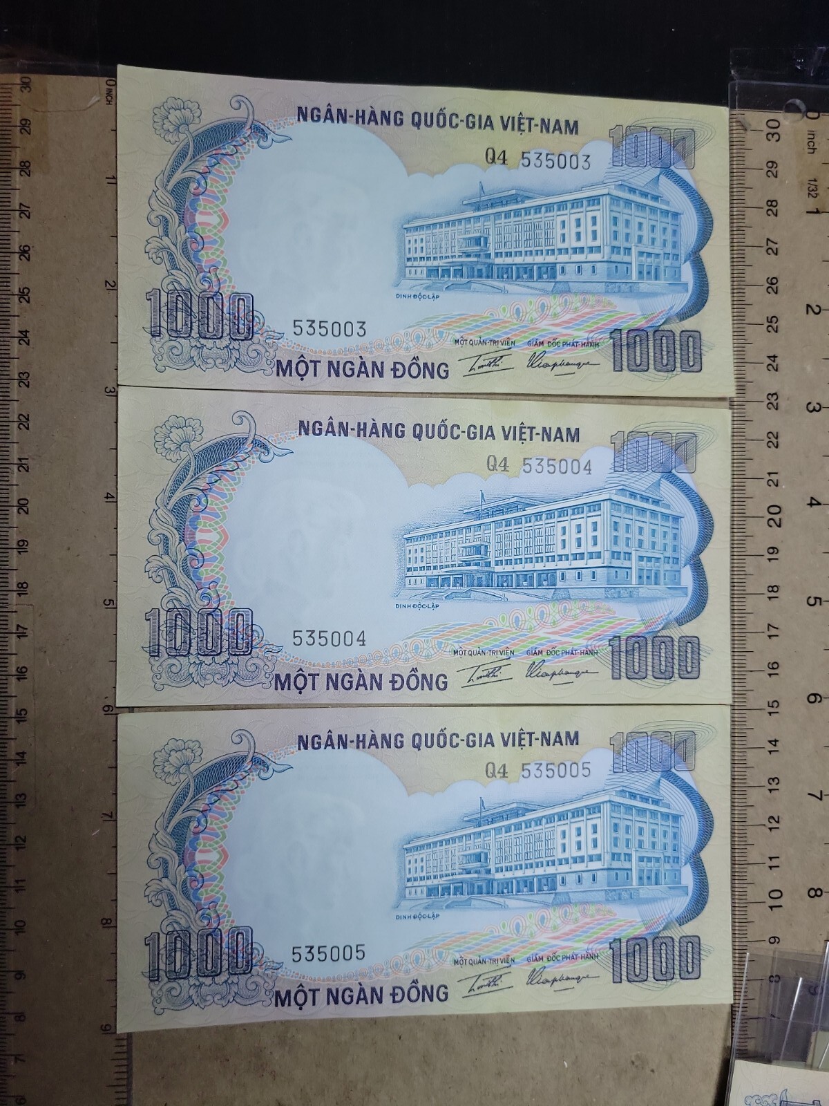🌏 South Vietnam 1000 Dong 1972 P-34 (5 consecutive serial #) Banknote 022423-19