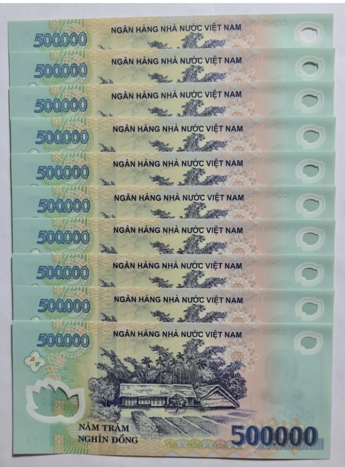 5 Million Vietnamese Dong – 500,000 Dong x 10 – UNCirculated Vietnam banknotes
