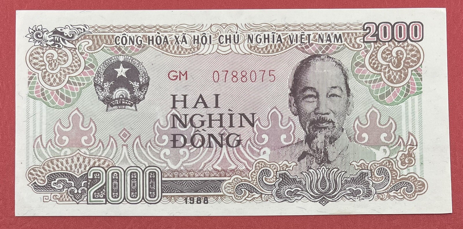 Vietnam 2000 Dong 1988-89 “Large Serial Digits” Pick# 107b UNC. #PL 1690