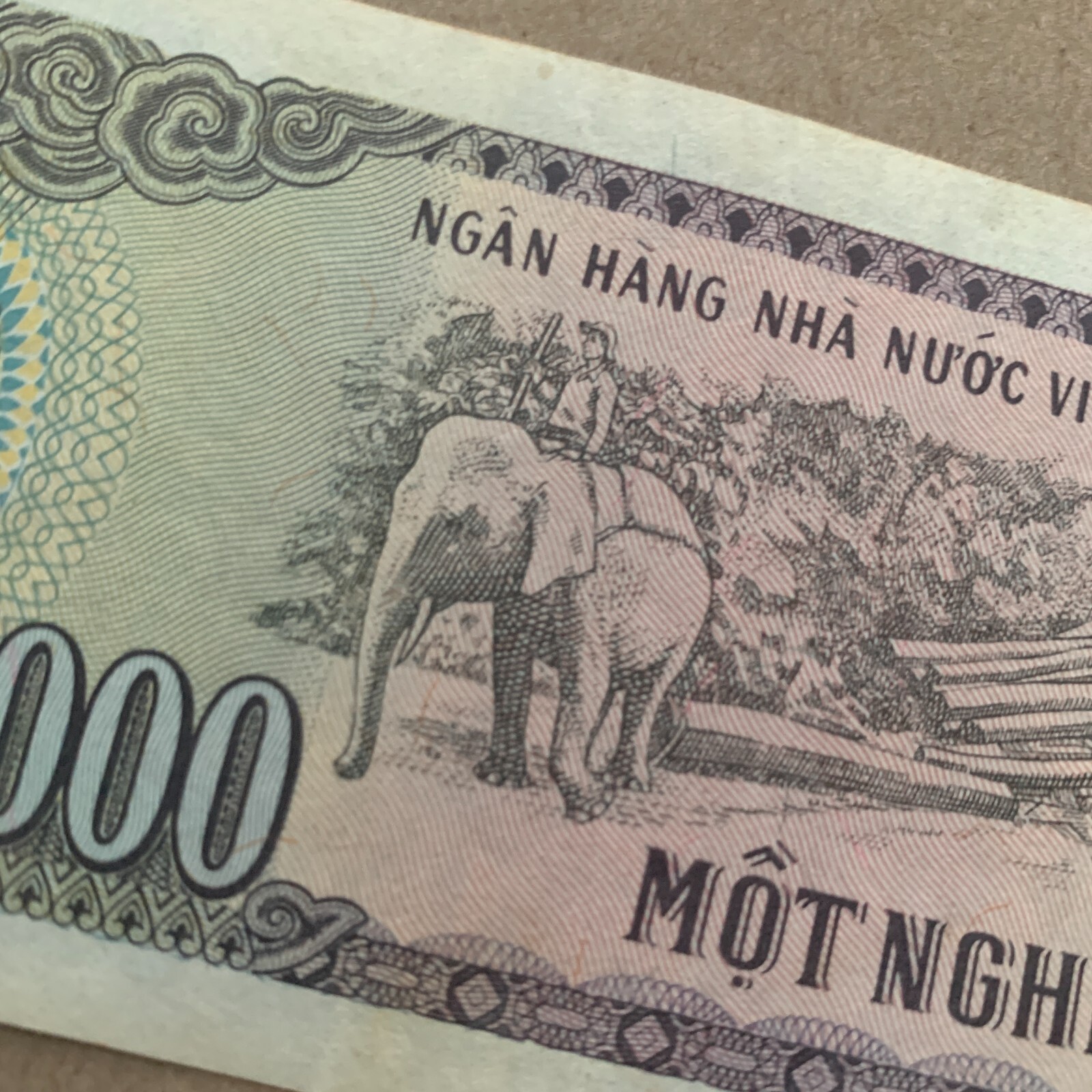 Used Vietnam 1000 Dong Banknote 1991 Ho Chi Minh, Elephant Vietnamese Currency