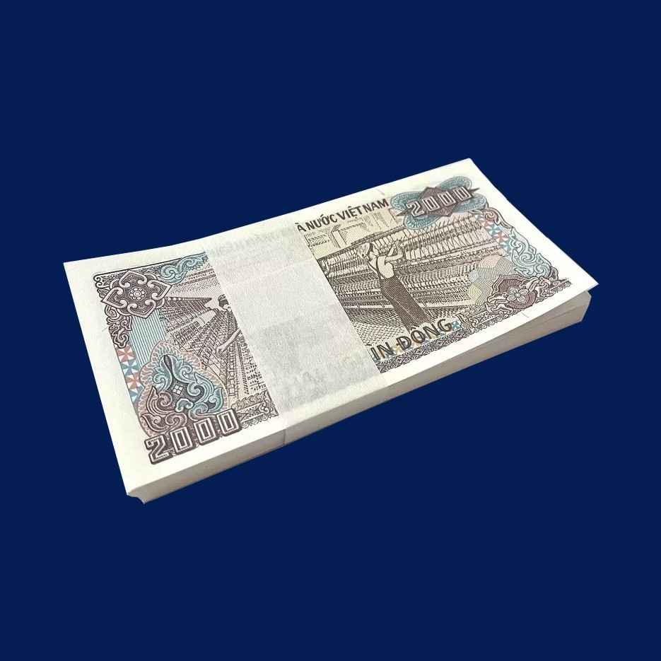 100 Pieces Full Bundle of Vietnam 2000 Dong 2K Banknotes 1988 New UNC
