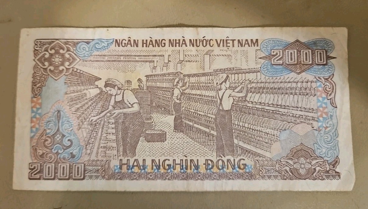 1988 Vietnam 2000 Dong Note