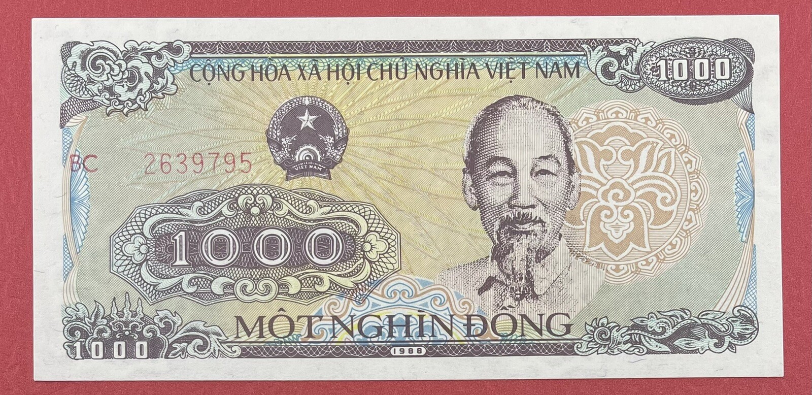 Vietnam 1000 Dong 1988-89 “Large Serial Digits” Pick# 100b UNC. #PL 1687