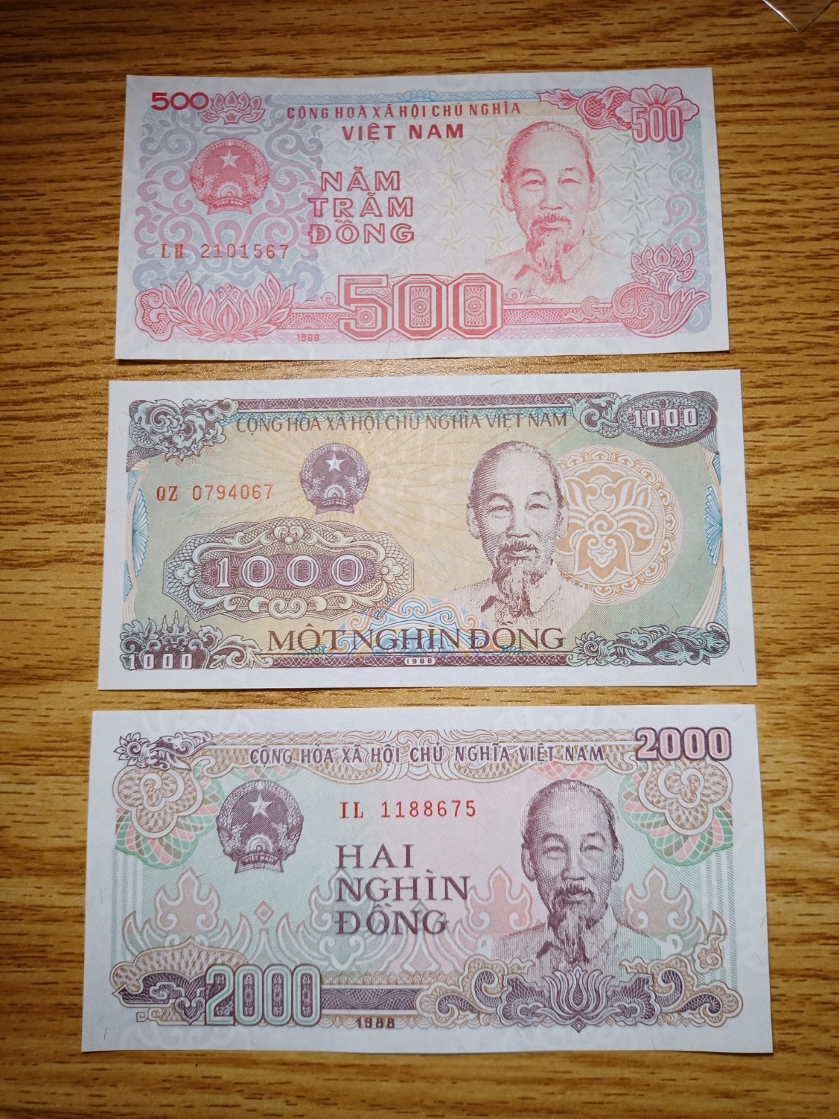 UNC Vietnam 1988 Banknote Lot Uncirculated 500, 1000, 2000 Dong Paper Money