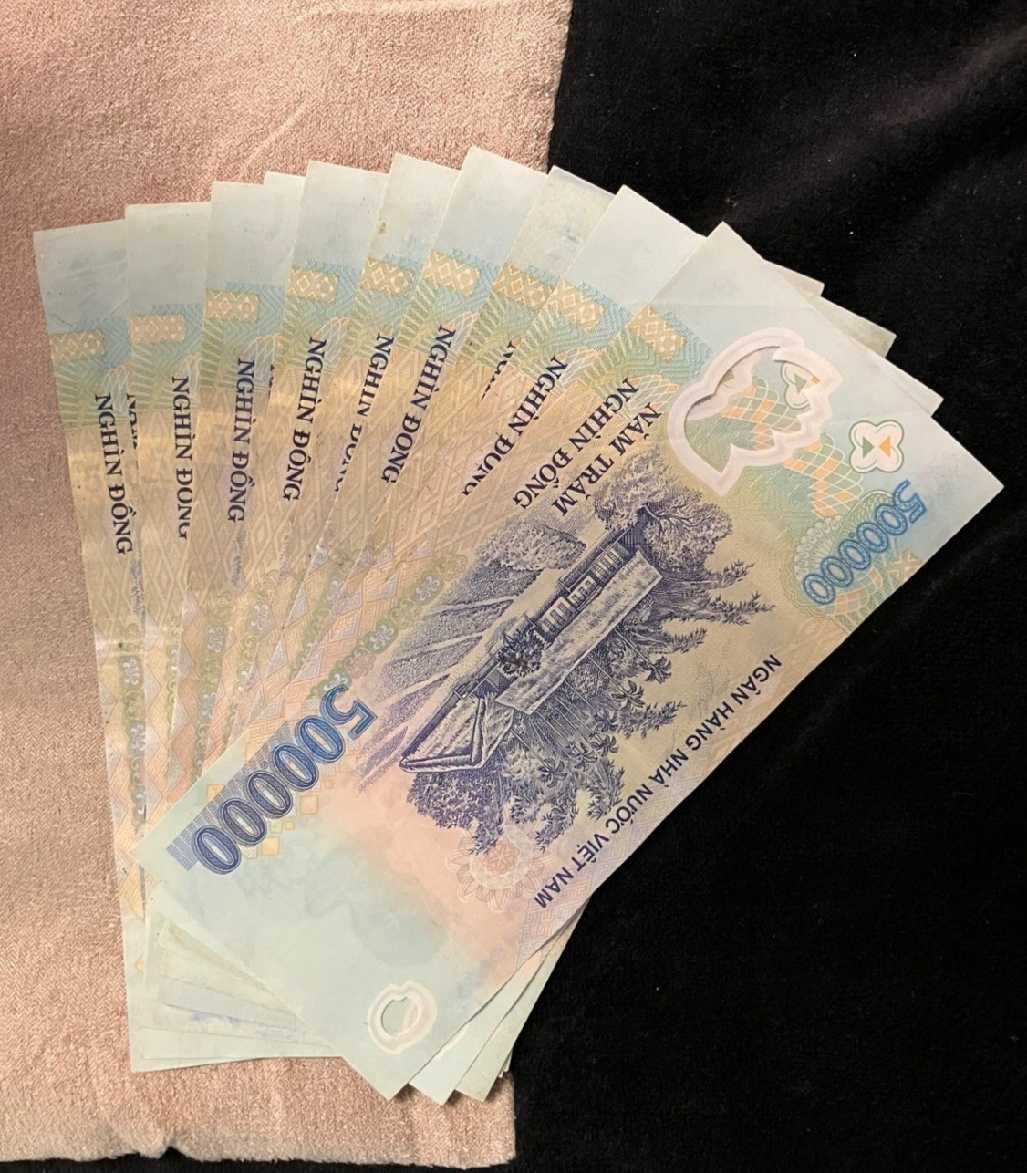 ( 10 ) 500,000 VND CURRENCY 5 MILLION VIET NAM DONG VIETNAM MONEY