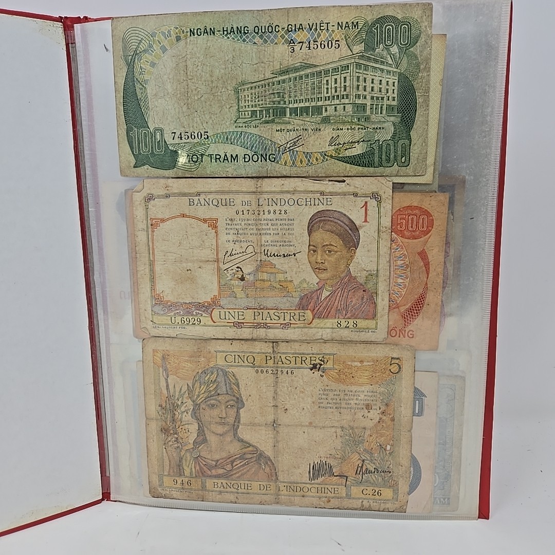 Vintage Vietnam Banknotes Lot. with red booklet book. 30 Notes 🇻🇳