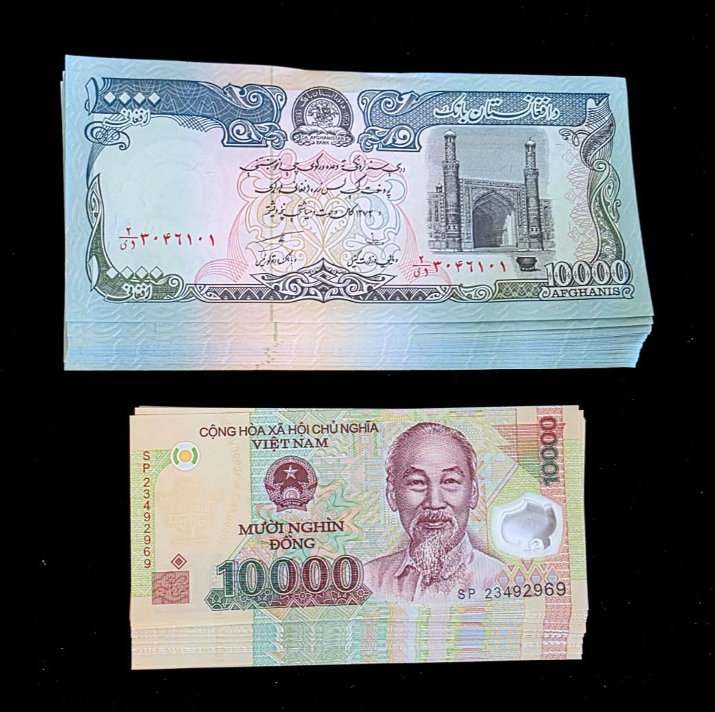 50 Banknotes 25 ea. x Vietnam 10000 Dong & Afghanistan 10000 Afghanis- UNC