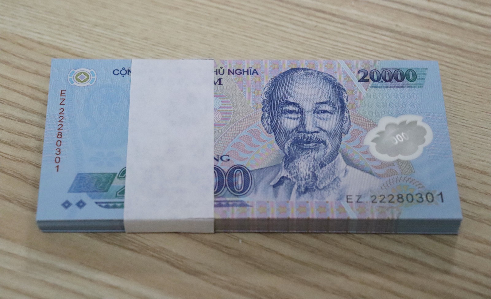 Vietnam, 20000 (20,000) Dong, Lot 100 Pcs, P-120, Random Year, Polymer, UNC