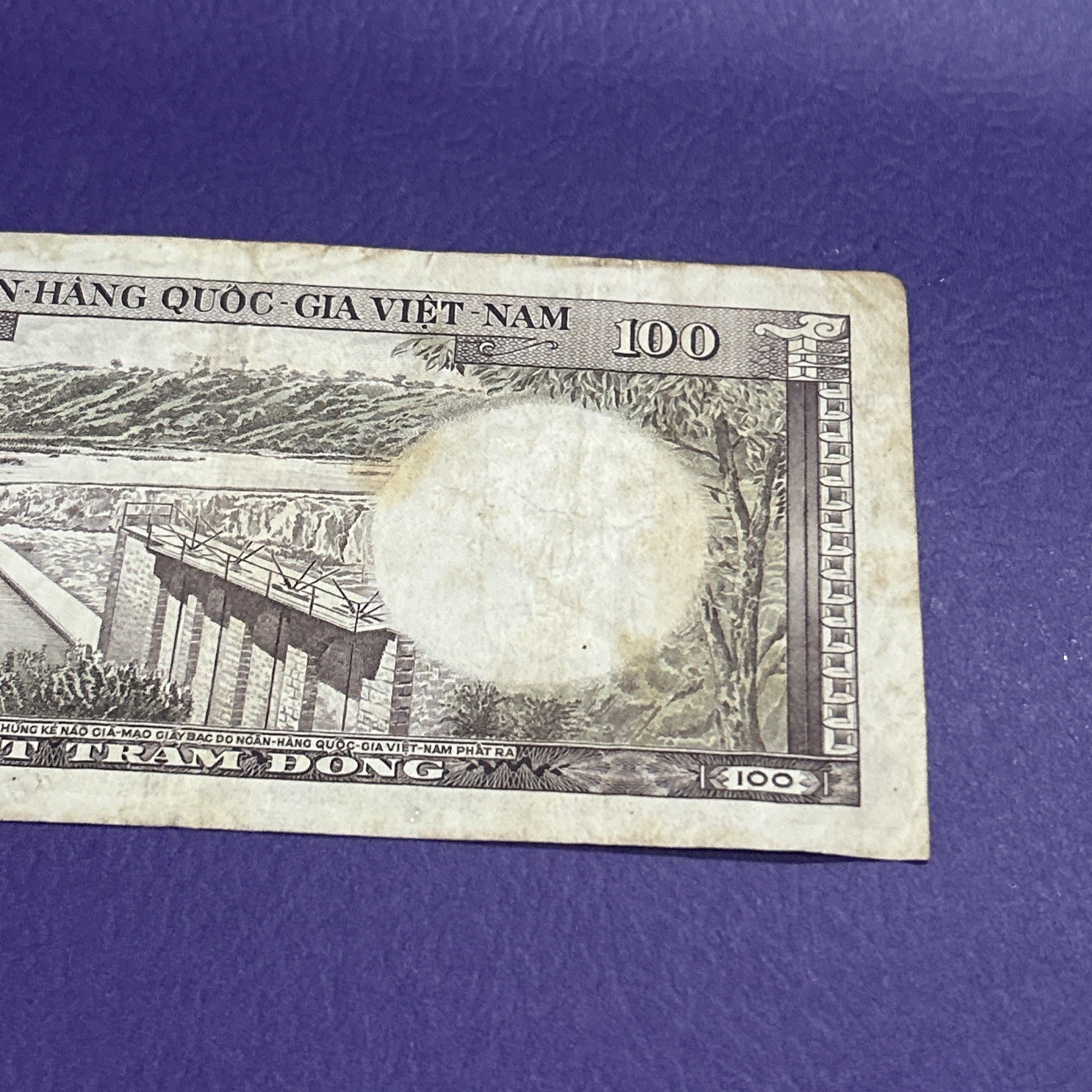 South Vietnam- 100 Dong- 1966