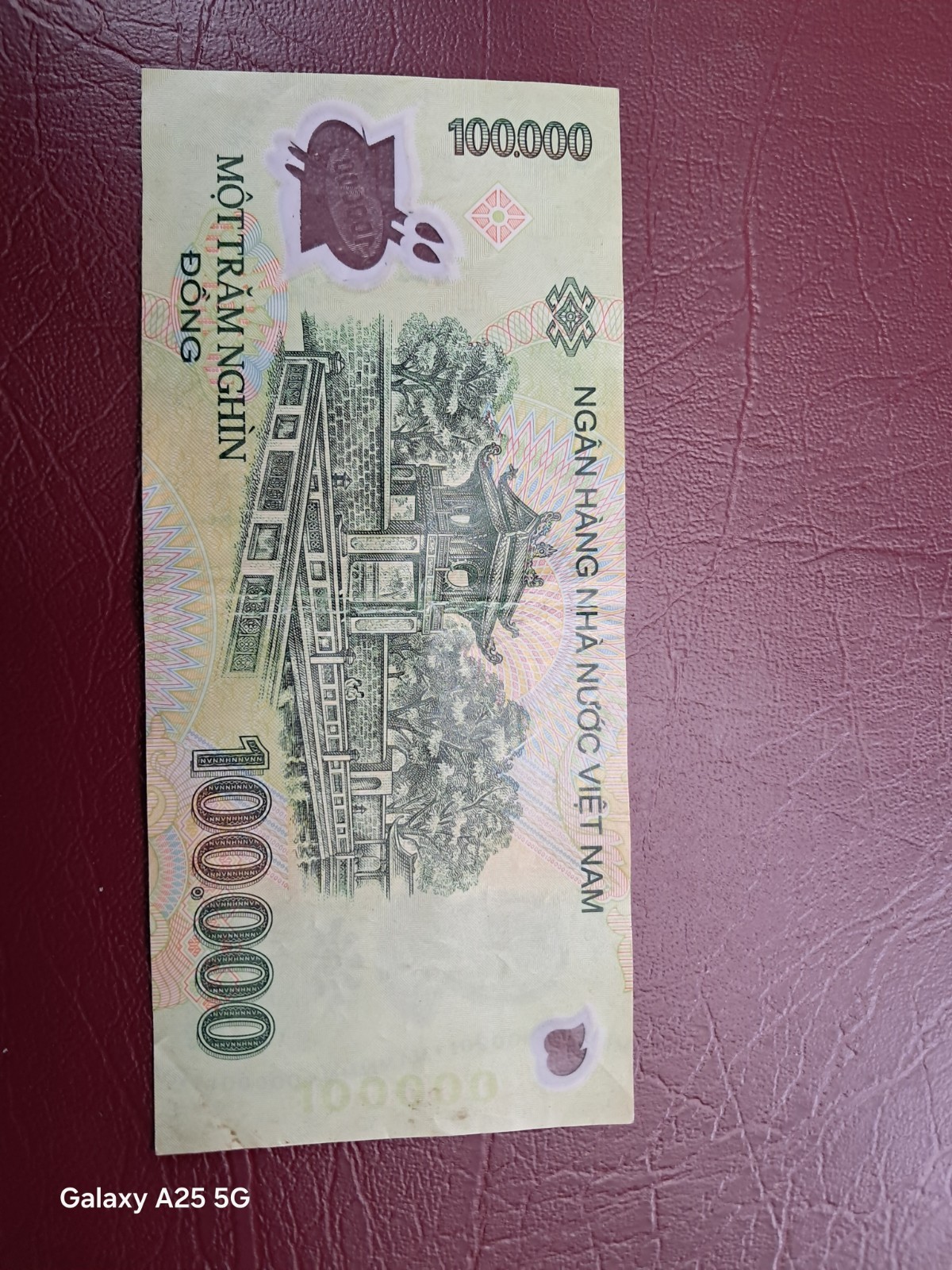 VIETNAM 100.000 DONG BANK NOTE 2006 “POLYMER” MDSW