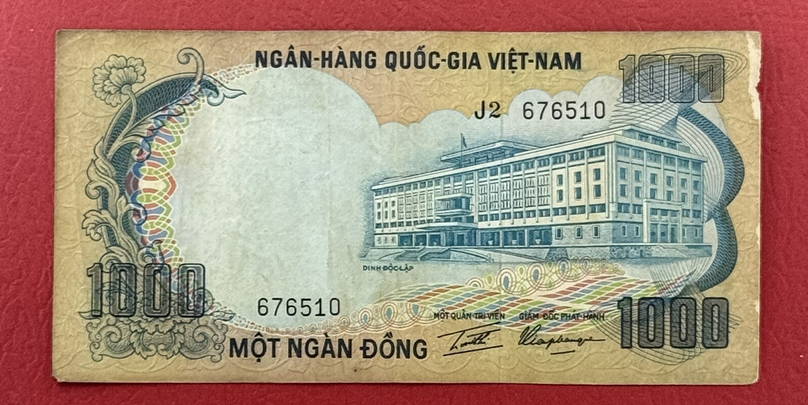 VIETNAM SOUTH 1000 Dong 1972 Pick# 34a VF-XF. #PL3011
