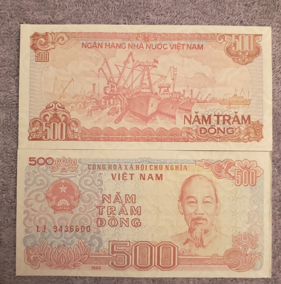 Item # I-69 Two Notes, Vietnam Viet Nam 500 Dong, UNCIRCULATED,